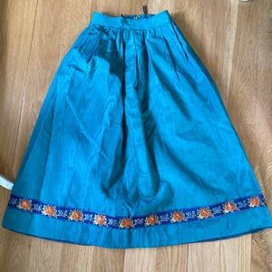 Green vintage skirt from Yves Saint Laurent Rive Gauche.